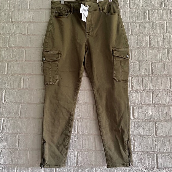 NWT Women’s Sz 16 High Rise Next Level Stretch American Eagle Jeans MSRP $59.95 - Picture 1 of 7